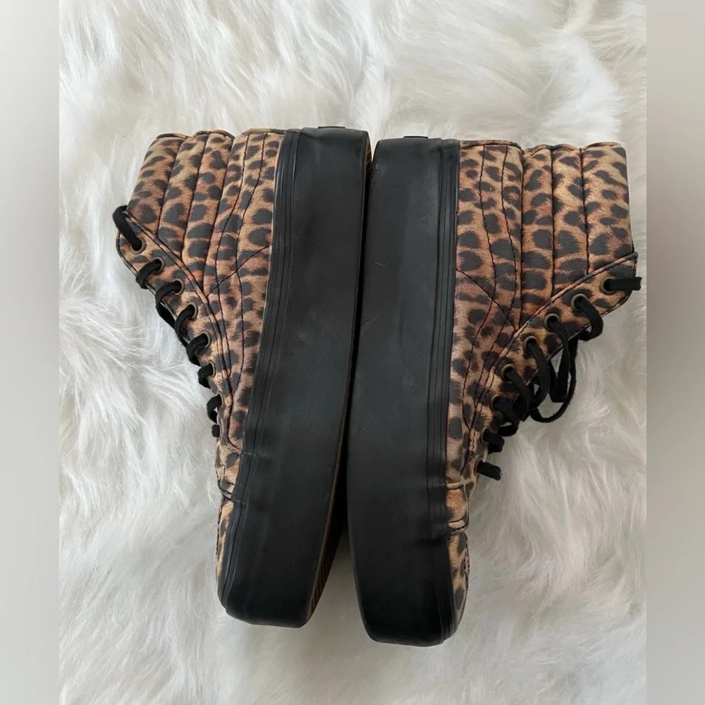 Vans Sk8 Hi Leopard Print Platform Sneakers, 7.5 - Picture 4 of 6